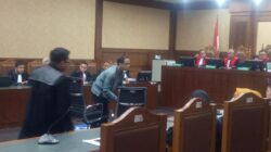 Nadiem Makarim bacakan eksepsi di Pengadilan Tipikor Jakarta.