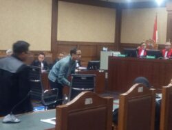 Di Tengah Dakwaan Korupsi, Nadiem Klaim Tetap Setia pada Indonesia