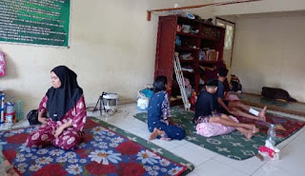 Kondisi pasien Rumah Singgah Pasaman pasca pengusiran oleh belasan orang.