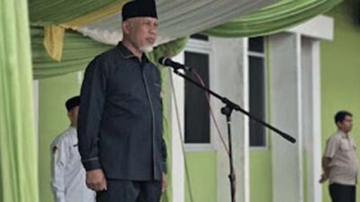 Gubernur Sumatera Barat, Mahyeldi Ansharullah.