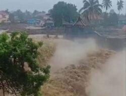 Banjir Batu Busuak Tak Bawa Material Batu atau Kayu