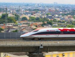 KCIC Operasikan 21.907 Perjalanan Whoosh, Ketepatan Waktu Keberangkatan Capai 99%