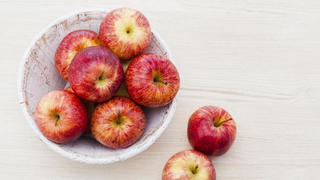 Apel, salah satu camilan yang aman untuk gula darah.