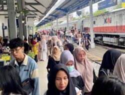 KAI Sumbar Panen Kepercayaan Publik, Penumpang Bertambah Hampir 280 Ribu Orang