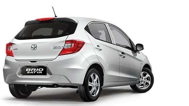 Honda Brio Satya S CVT Meluncur, Harga Rp180 Jutaan.