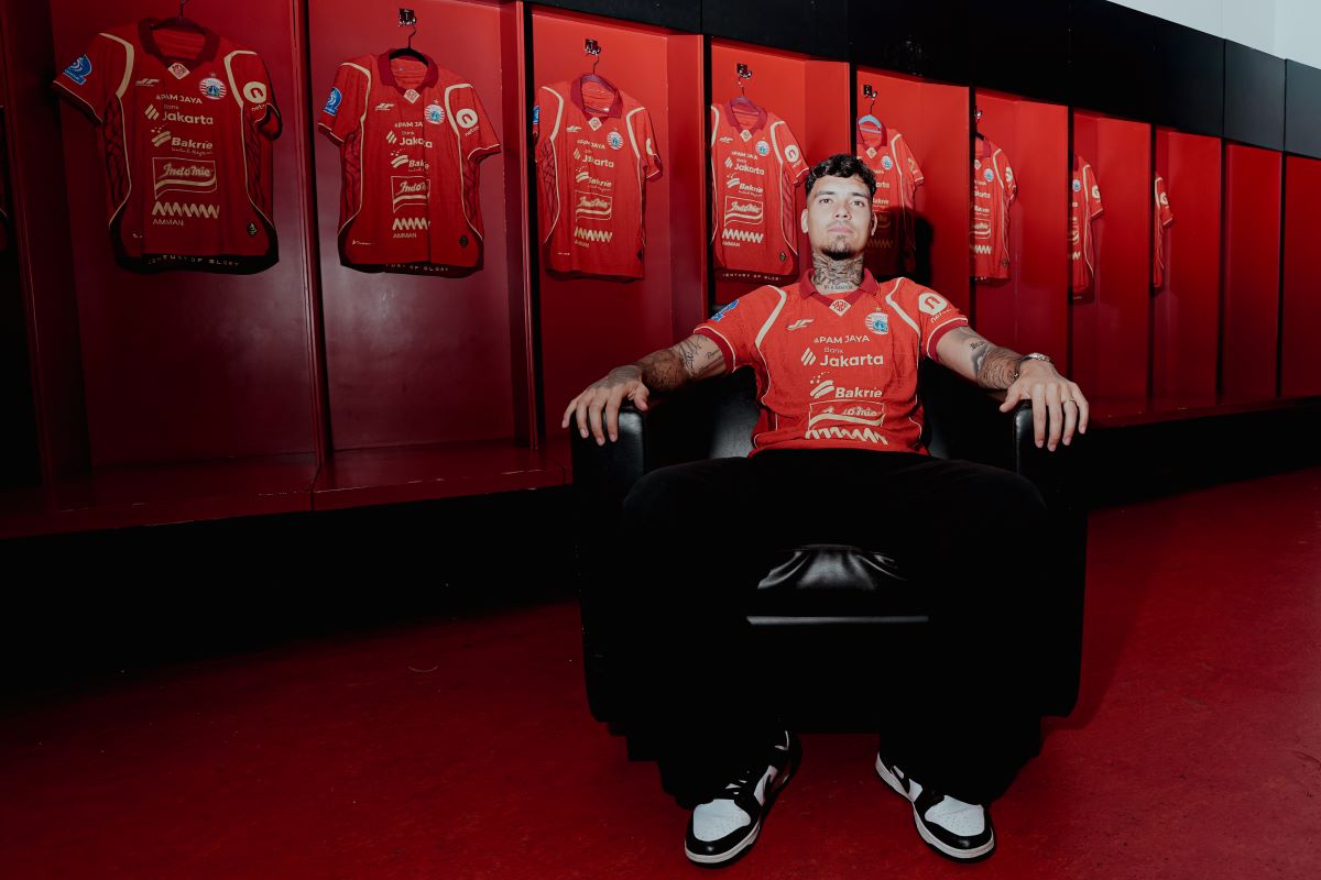 Shayne Pattynama siap bantu Persija Jakarta juara Super League 2025-2026.