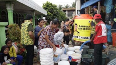 Iqra Chissa Sebar Bantuan Toren dan Air Bersih