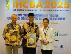 Mahyeldi Ansharullah Dinobatkan sebagai Kepala Daerah Terbaik dalam Transformasi SDM BUMD