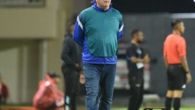 Hodak Redam Spekulasi Transfer, Persib Fokus Hadapi Persija dan Kompetisi Asia