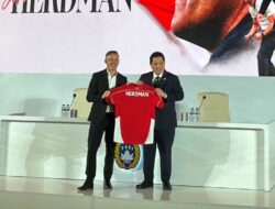 John Herdman Akan Libatkan Pelatih Lokal dalam Staf Timnas Indonesia