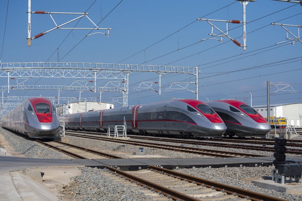 Kereta Cepat Whoosh.