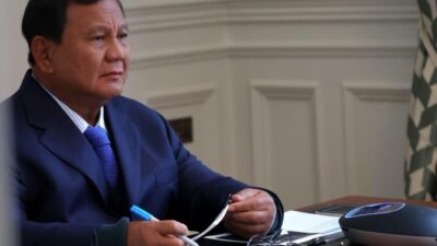 Presiden Prabowo Subianto membahas kebocoran anggaran saat bertemu sejumlah tokoh oposisi.