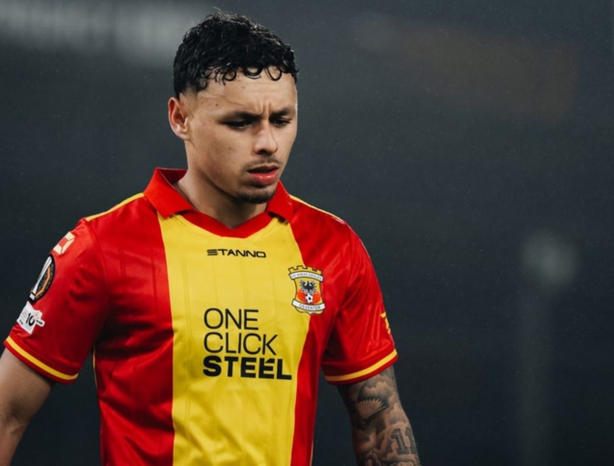 Pemain Go Ahead Eagles, Dean James.