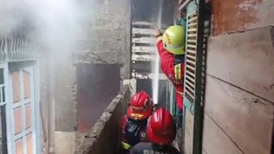 Kebakaran Terjadi di Jalan Jati Padang Timur