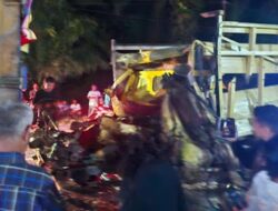 Kecelakaan Rantai di Lubuk Basung, Jalan Nasional Macet Panjang