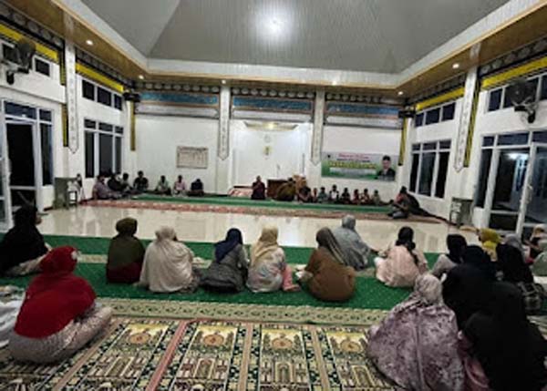 Pesan anggota DPRD Kota Padang, Yusri Latif, saat beraudiensi dengan warga Koto Panjang