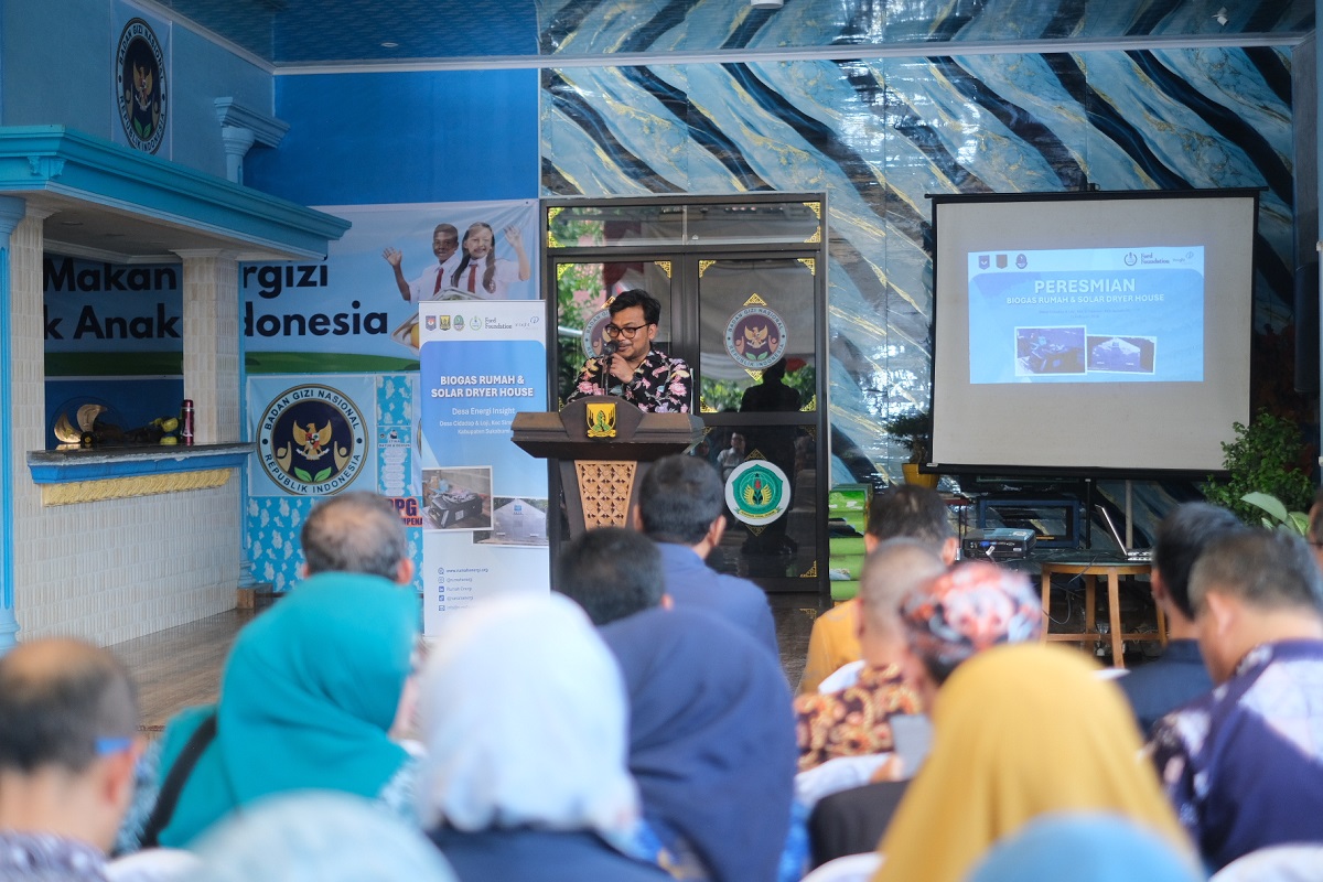 Rumah Energi dan PT Insight Investment Management mengembangkan biogas dan Solar Dryer House.