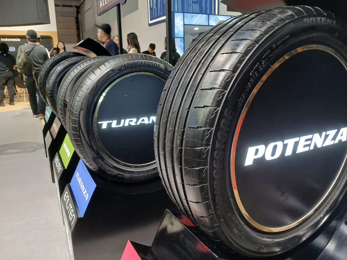 Jelang Mudik Lebaran di IIMS 2026, Bridgestone Tekankan Pentingnya Perawatan Ban.