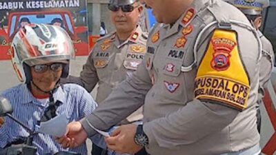 Satlantas Polresta Padang Gelar Operasi Keselamatan Singgalang 2026, Ratusan Selebaran Dibagikan