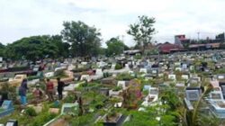 Tempat Pemakaman Umum (TPU) di Kota Padang.