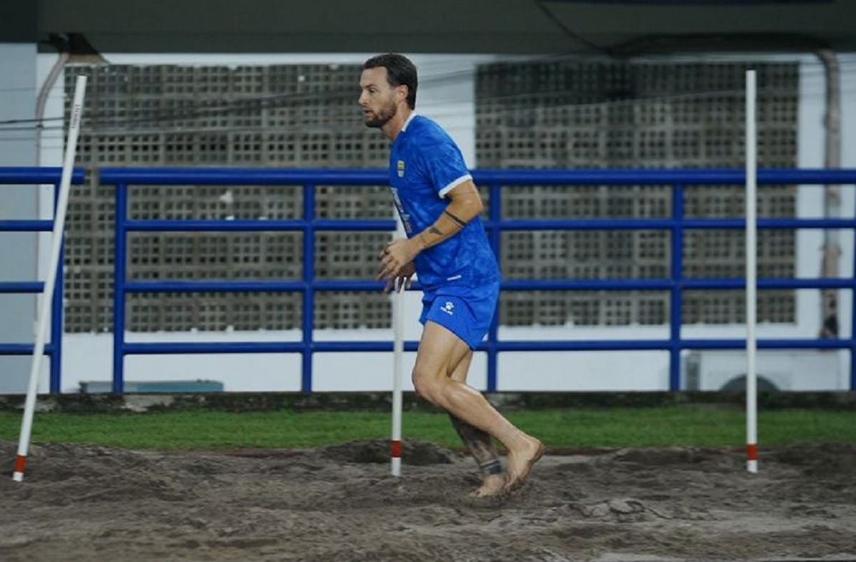Marc Klok mulai berlatih bersama Persib Bandung.