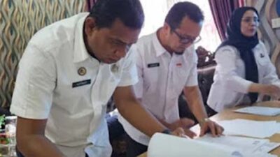 Kadis Dukcapil Dharmasraya Teken MoU