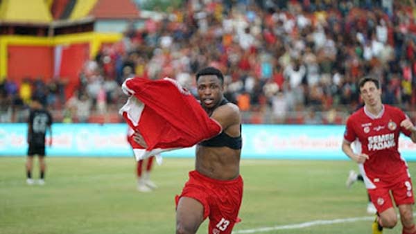 Semen Padang FC Menang Tipis 1-0 atas Persita