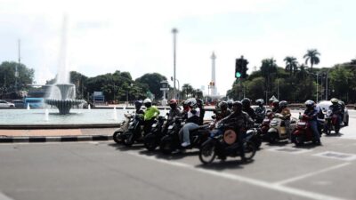 Berkendara Motor Aman saat Puasa, Ini 5 Tipsnya.