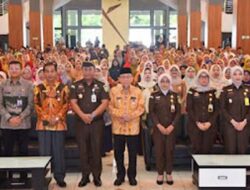 Maigus Nasir Buka Penerangan Hukum bagi Kepala Sekolah se-Kota Padang