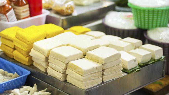 Meski sama-sama terbuatdari kedelai, tahu putih dan tahu kuning itu berbeda.