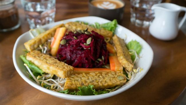 Sejumlah makanan tinggi prortein ternyata dapat mendukung kesehatan usus. Apa saja?