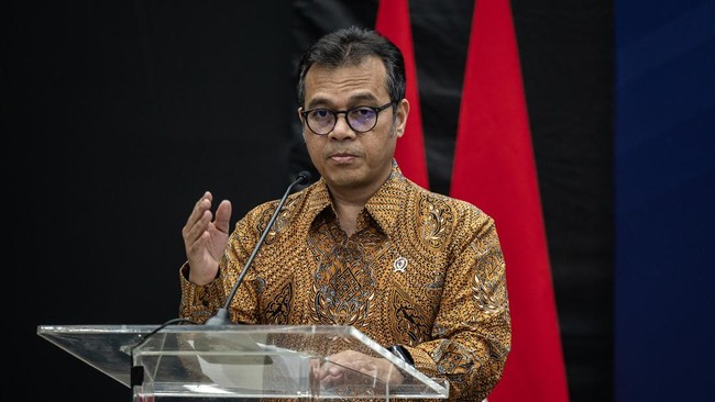 Komdigi meminta semua operator seluler untuk memiliki fitur anti spam dan scam untuk melindungi pelanggan dari potensi penipuan digital.