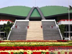 Peran dan Kewenangan MPR dan DPR RI Pada Era Orde Lama, Orde Baru dan Orde Reformasi