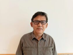 MENGUBUR MENTAL KOLONIAL