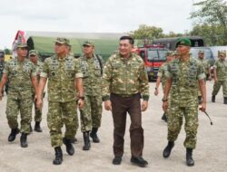 Pangdam IV/Diponegoro Dampingi Menhan RI Kunjungi Yonif TP 888/Satria Sejati di Rembang