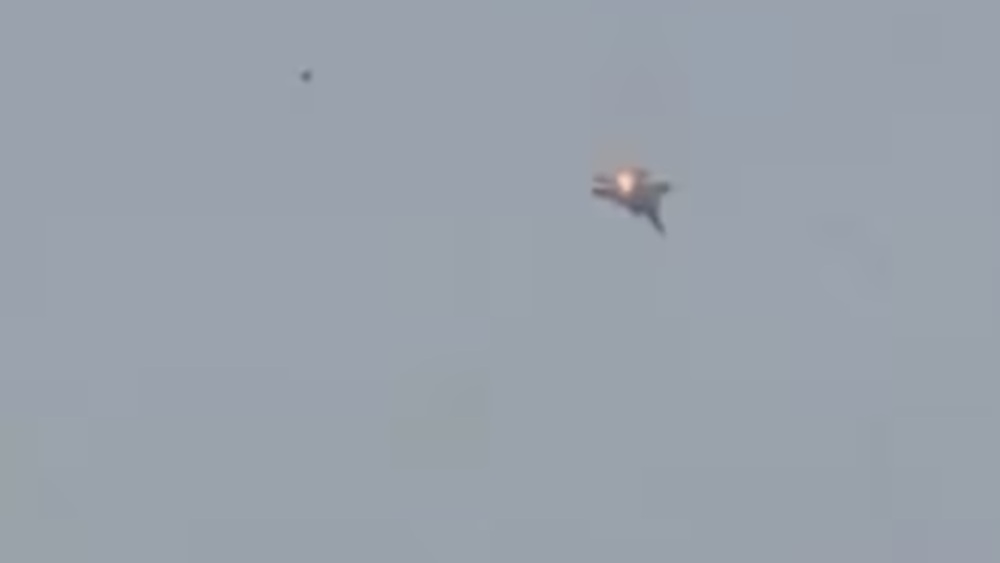 Jet tempur AS terpantau jatuh di Kuwait saat lawan Iran pada Senin (2/3/2026).