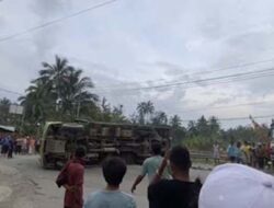 Evakuasi Truk Semen di Cupak, Lalu Lintas Kembali Normal