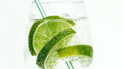 Ada banyak efek kesehatan yang bisa terjadi jika minum soda setiap hari.