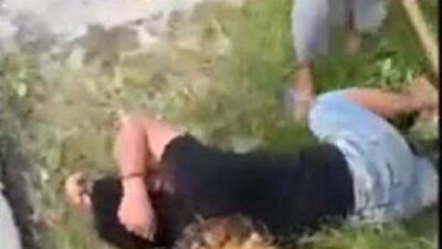 Maling motor babak belur setelah tertangkap warga saat beraksi.