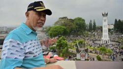 Gubernur Sumatera Barat, Mahyeldi Ansharullah.