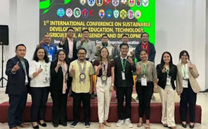 Dosen Universitas Negeri Padang Jadi Pembicara Utama di Konferensi Internasional Filipina.