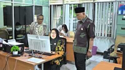 Gubernur Sumbar, Mahyeldi Ansharullah, melakukan sidak.