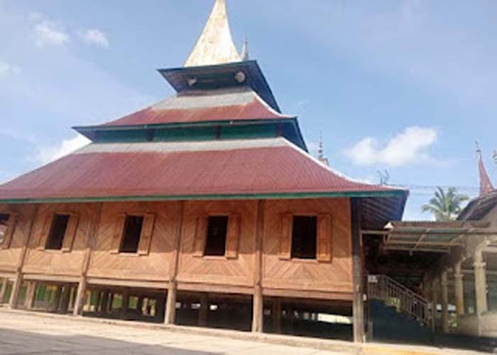 Syekh Burhanuddin: Sang Jembatan Peradaban dan Surau Gadang yang Menolak Rubuh.