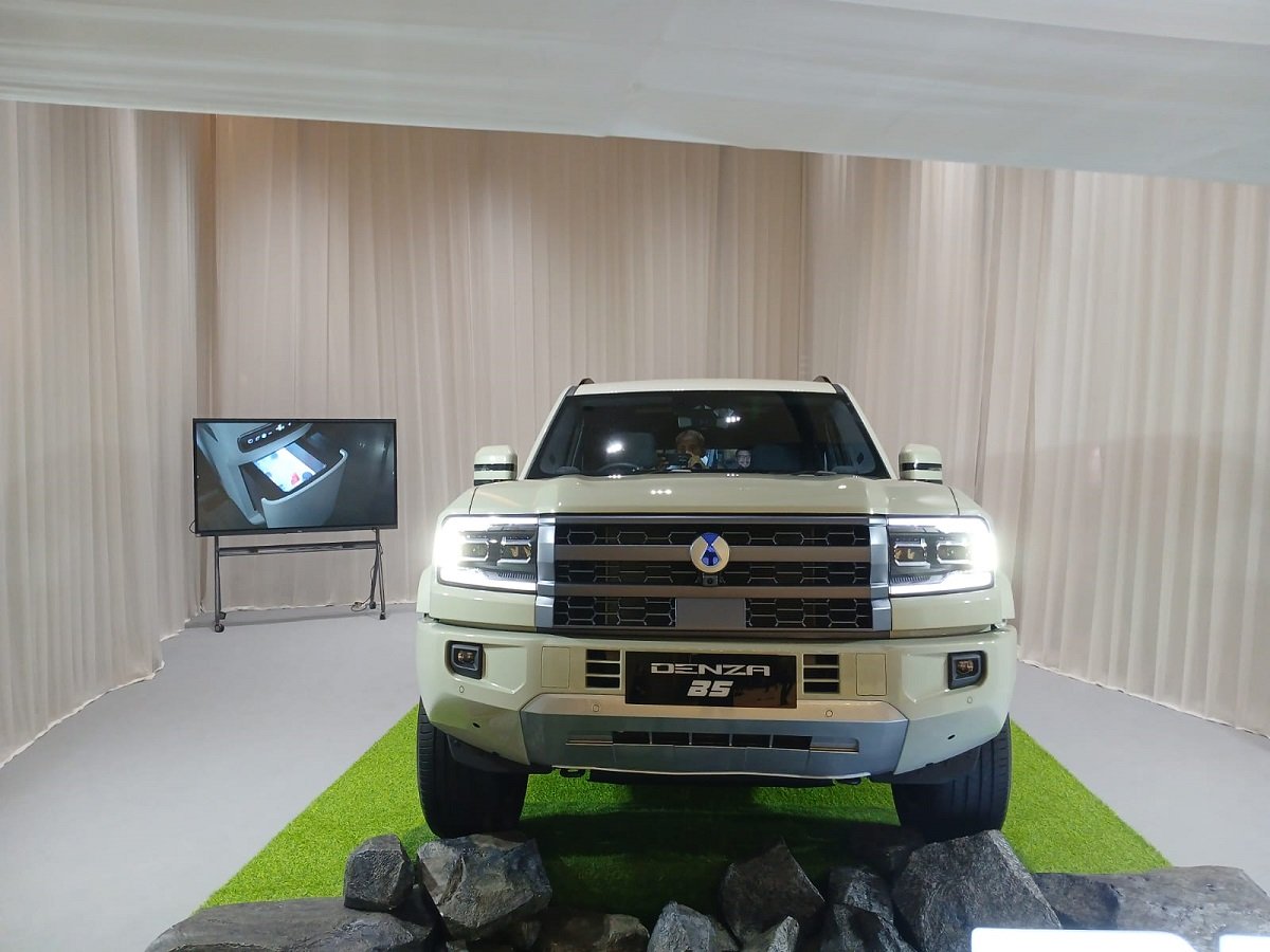 Denza B5 Siap Meluncur di Indonesia, Intip Bocorannya.