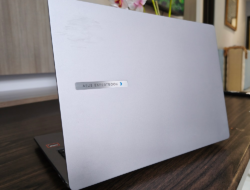 ExpertBook P3, Laptop Midrange dengan Performa Kuat dan Baterai Tahan Lama