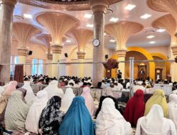 Meskipun Diguyur Hujan, Salat Idulfitri di Masjid Agung Baitul Ilmi Pasaman Barat Berlangsung Khusyuk dan Khidmat