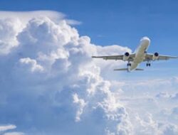 Penerbangan Internasional Iran Dibuka Bertahap