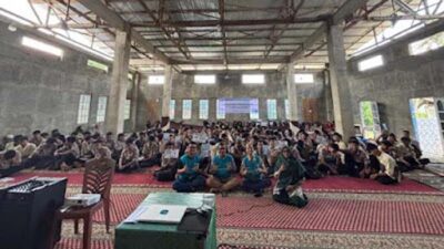 PLN Mobile goes to school di Payakumbuh.