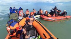 Dua Pelajar SD Tenggelam di Pantai Ujung Karang Masih Dalam Pencarian