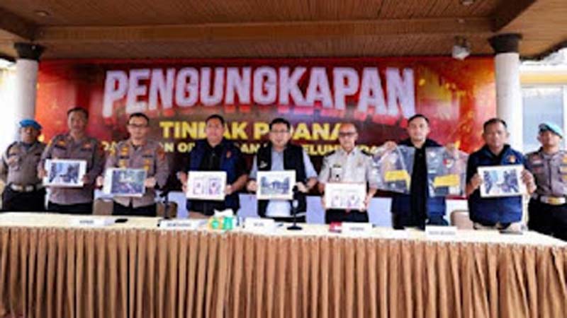 Polres Dumai bersama Polda Riau mengungkap praktik pengiriman Tenaga Kerja Indonesia (TKI) ilegal di wilayah pesisir Kota Dumai.